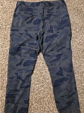 Dockers Women's Camo Chino Pants - Weekend Chino